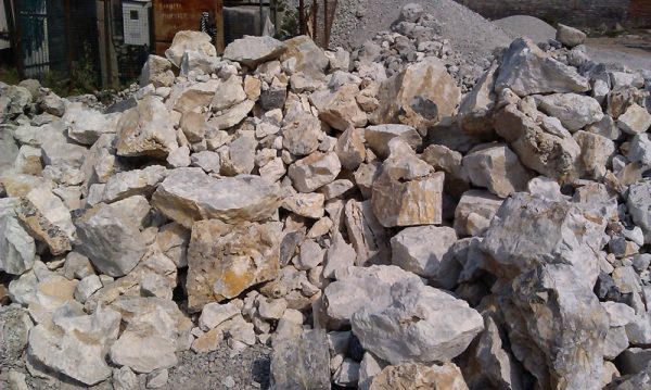 DOLOMITIC LIME LUMPS - Image 3